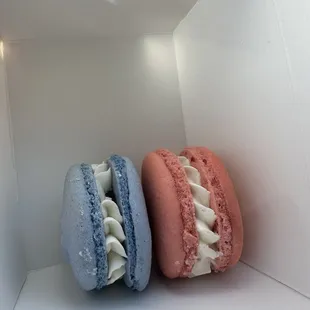 Blueberry and Peach macarons