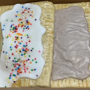Pop tarts: strawberry &amp; brown sugar cinnamon