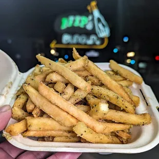 garlic fries $5.50