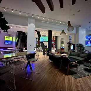 sushi and sashimi, interior