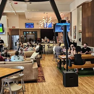 interior, ramen and noodles