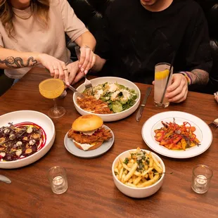 Bee's Knees & Honey Lounge