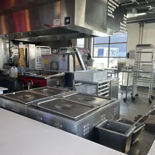 Open kitchen like Mom's