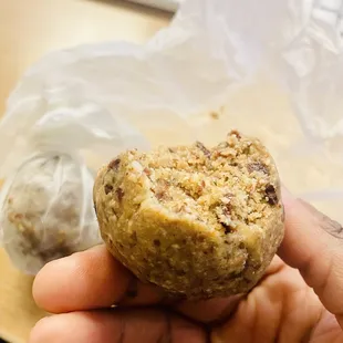 27 Jan. 2023 -- Almond Butter Energy Orb ($4) - or this might have been the Peanut Butter Energy Ball
