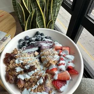 Summer Teeth Smoothie Bowl