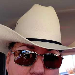 Larado cowgirl hat