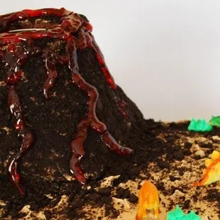 Prehistoric Volcano cake - view 2