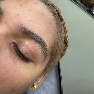 Before eye brow threading
