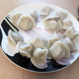 Pork Dumpling with Green Chives