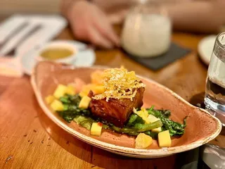Pom & Olive - Newport Beach