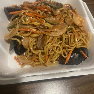 Seafood Yakisoba