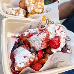 Peach Cobbler Beignets