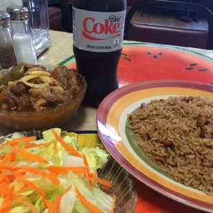 Oxtail with salad and rice. Righteous.