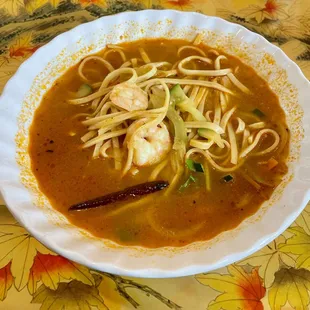 Shrimp Lemongrass Soup (with noodles)