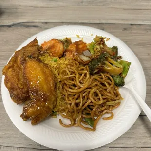 Shrimp with Broccoli, shrimp fried rice, honey garlic wings, veggie lomein. So, so good!!