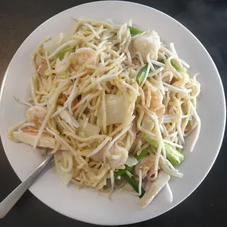Seafood Chow Mein