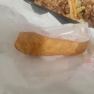 Egg rolls for the dinner combo platter