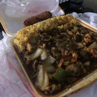 Massive portions weighed at least 2-3 lbs can feed 2 adults comfortably