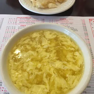 (Egg drop soup with combination plate) Egg Drop Soup