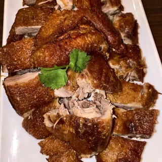 DK2.Szechuan Style Tea Smoked Duck ()