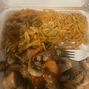 Beef mushroom Lo mein.