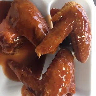 chicken wings and fried chicken, food