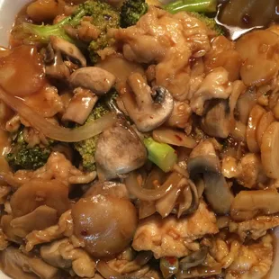 Chicken with garlic sauce