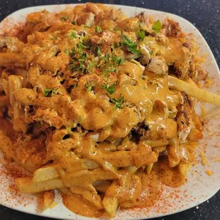 Chicken shawarma fries