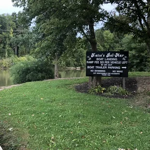 a sign for a boat landing