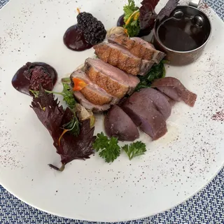 Eendenborst Met Kriekenbiersaus