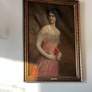 Loved the art. I felt like I was in someone's house.