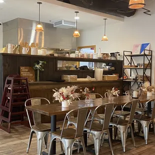 Inside (adorable decor)