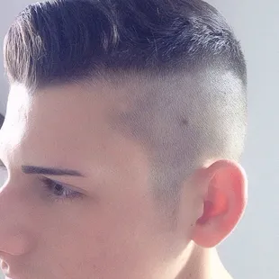 Great attention to detail, clean lines, overall perfect haircut!