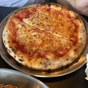 Cheese pizza