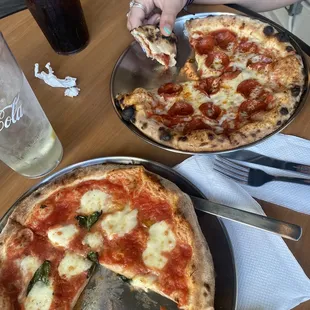 Margarita and pepperoni 9 inch.
