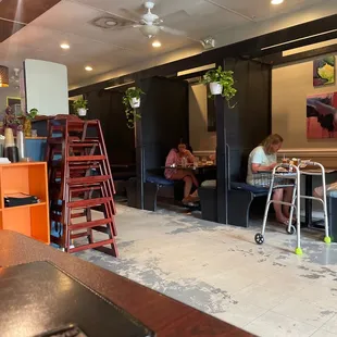 Cute interior!