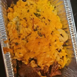 Stuffed Turkey Leg with mac and cheese