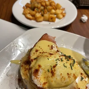 Eggs Benedict