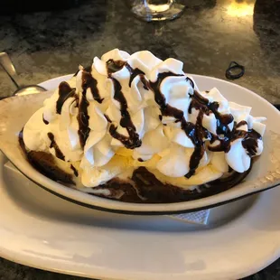 Talk about over-the-top dessert. Yummy.