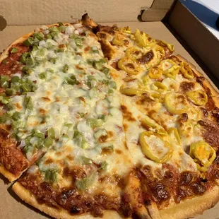 Large Pizza 1/2 Green Pepper &amp; Onion, and 1/2 Pepperoni &amp; Banana Peppers