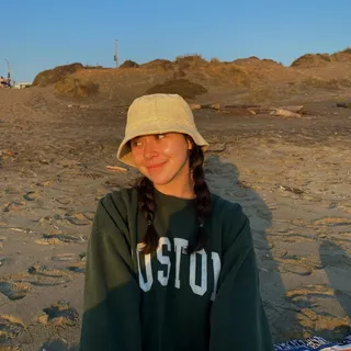 Ena K.