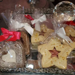 Raspberry Linzer Stars...and other yumminess...