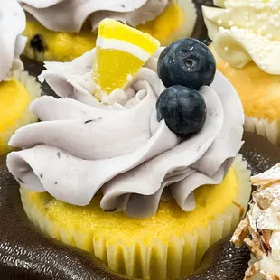 lemon cupcakes and blueberries