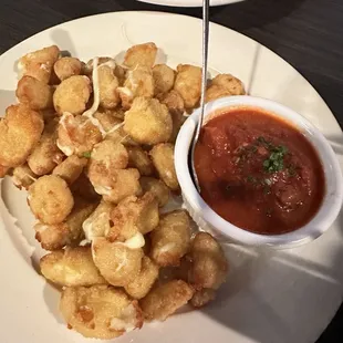 Fried mozzarella with marinara