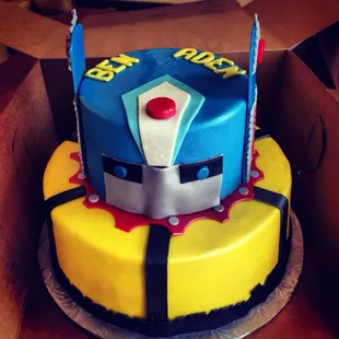 Transformer Fondant Cake!