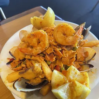 30. Paella Estillo Bella Cuba (For One Person)