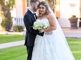 Sarah's Garden Wedding Flowers