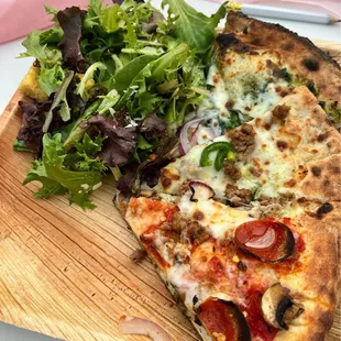 Wedding pizza. People went crazy over the honeybee!