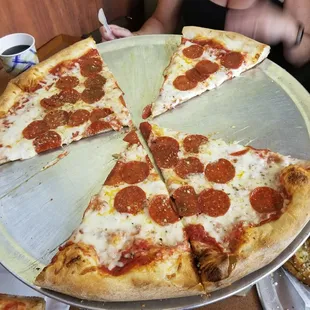 Pepperoni pizza
