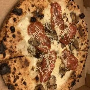 Mushroom truffle GOAT Pizza